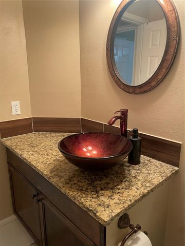 2619 Sailboat Drive, Nassau Bay, TX 77058