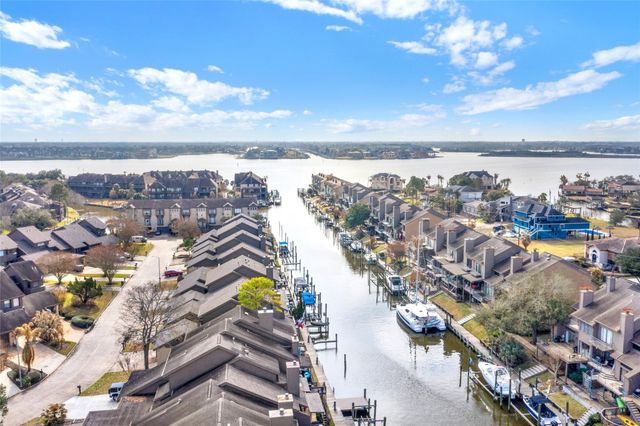 2619 Sailboat Drive, Nassau Bay, TX 77058