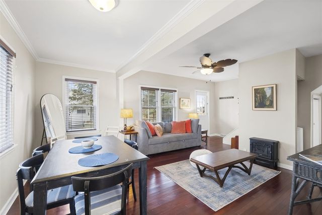 607 Sherwood Avenue, Three Oaks, MI 49128