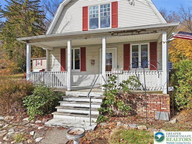 286 Oak Road, Washington Twp, PA 18013