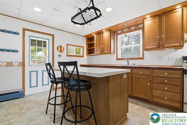 286 Oak Road, Washington Twp, PA 18013