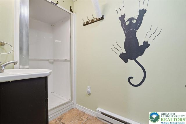 286 Oak Road, Washington Twp, PA 18013