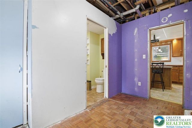 286 Oak Road, Washington Twp, PA 18013