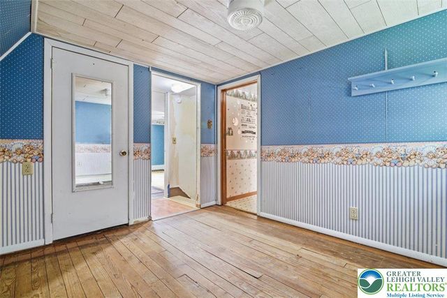 286 Oak Road, Washington Twp, PA 18013