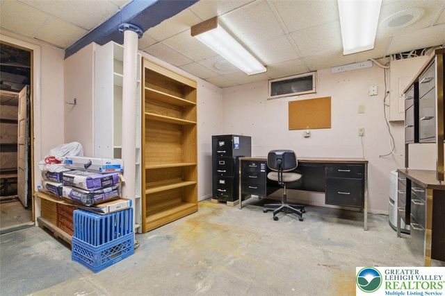 286 Oak Road, Washington Twp, PA 18013