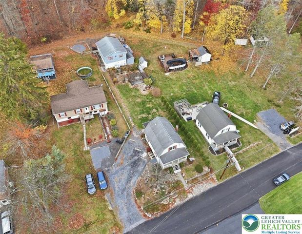 286 Oak Road, Washington Twp, PA 18013