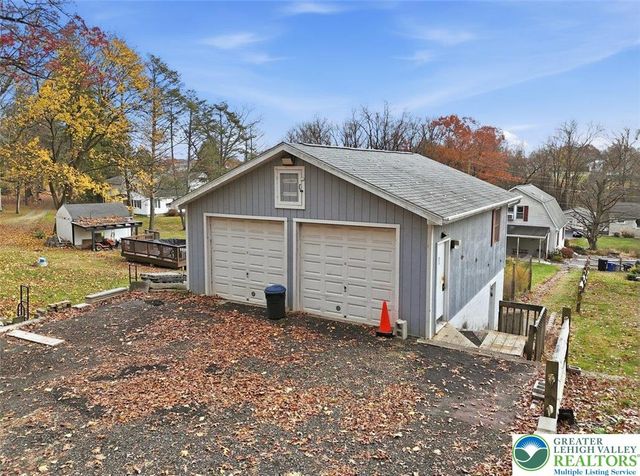 286 Oak Road, Washington Twp, PA 18013