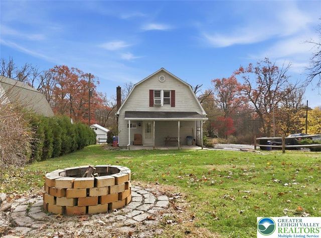 286 Oak Road, Washington Twp, PA 18013