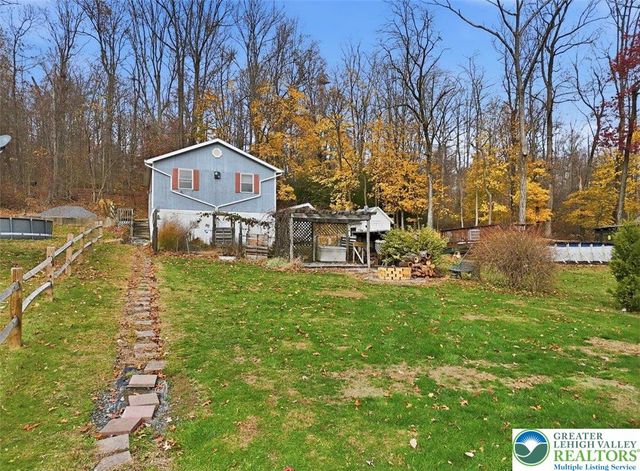 286 Oak Road, Washington Twp, PA 18013