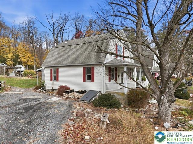 286 Oak Road, Washington Twp, PA 18013