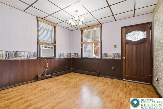 286 Oak Road, Washington Twp, PA 18013