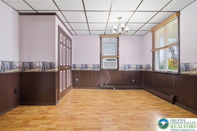 286 Oak Road, Washington Twp, PA 18013