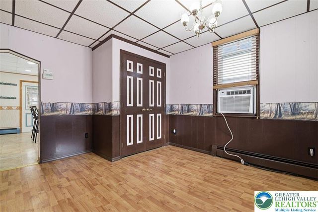 286 Oak Road, Washington Twp, PA 18013