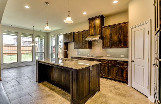 3021 Avondale, The Colony, TX 75056
