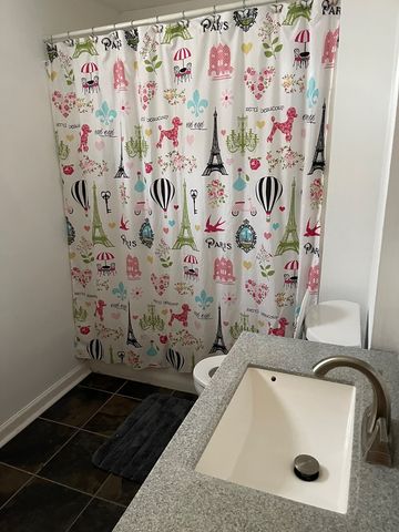 101 Foxrun, Dothan, AL 36303