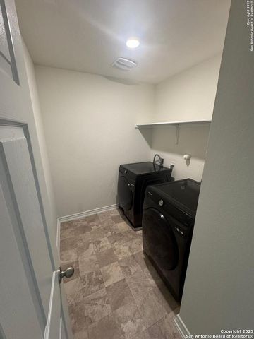 3218 COMANCHE XING, San Antonio, TX 78224