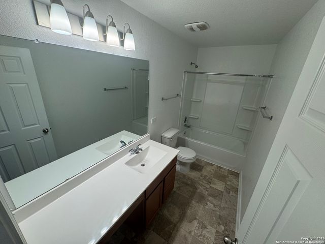 3218 COMANCHE XING, San Antonio, TX 78224