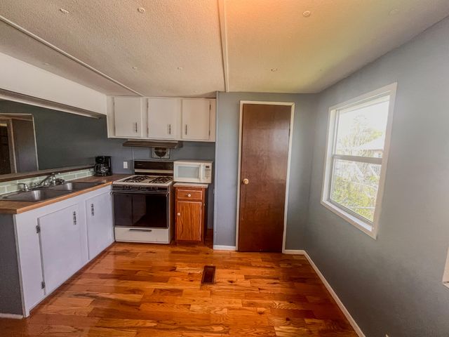 695 N Standard Avenue, Corbin, KY 40701