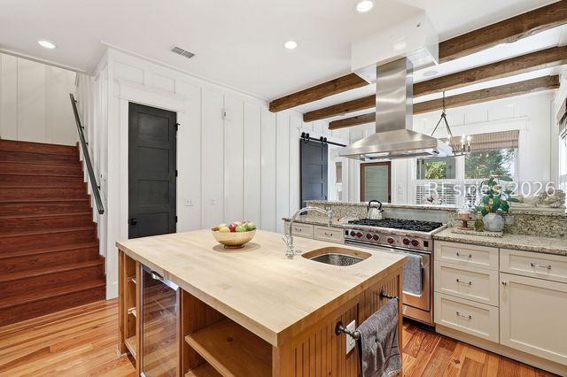 1708 King St, Beaufort, SC 29902