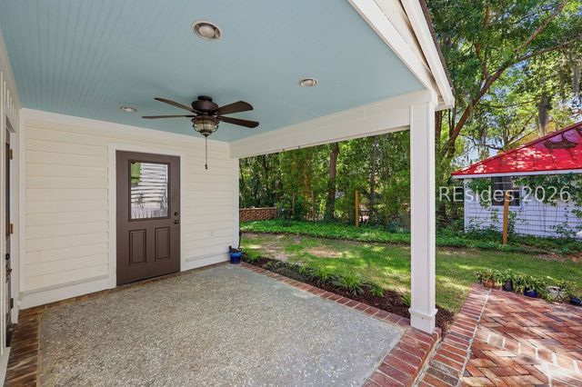 1708 King St, Beaufort, SC 29902