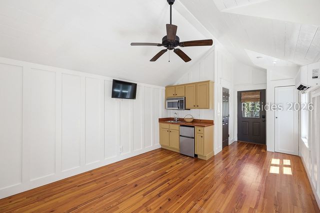 1708 King St, Beaufort, SC 29902
