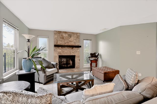7670 Eagle Valley Pass, Indianapolis, IN 46214