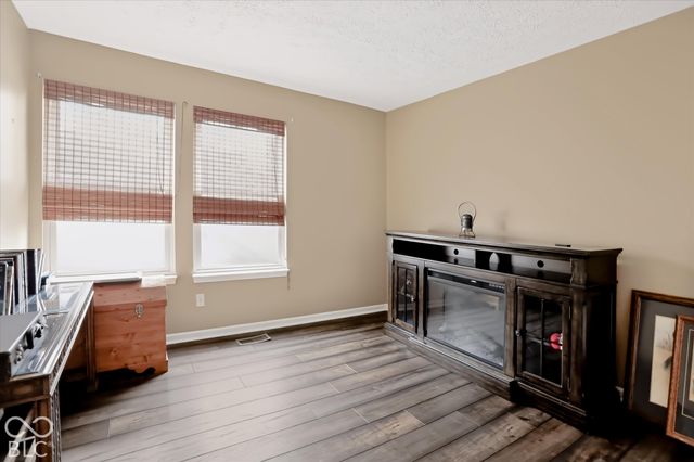 7670 Eagle Valley Pass, Indianapolis, IN 46214