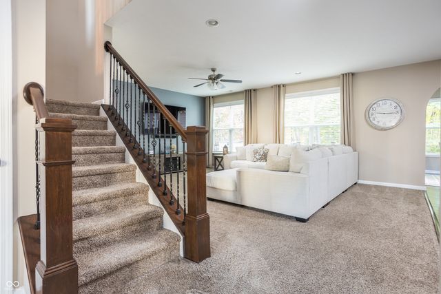 725 Bracknell Drive, Avon, IN 46123