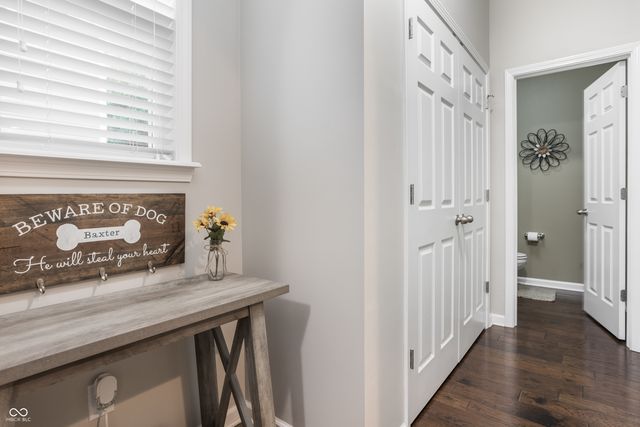 725 Bracknell Drive, Avon, IN 46123