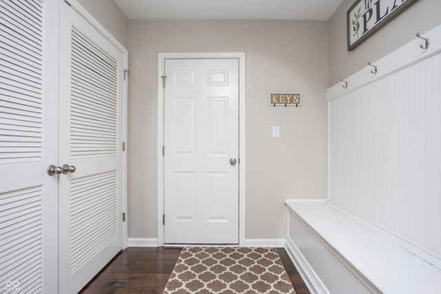 725 Bracknell Drive, Avon, IN 46123