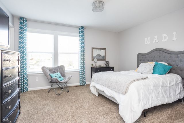 725 Bracknell Drive, Avon, IN 46123