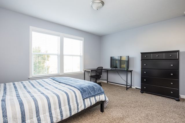 725 Bracknell Drive, Avon, IN 46123