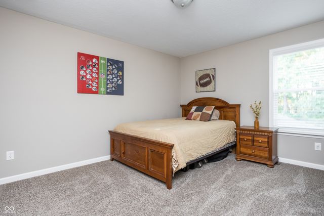 725 Bracknell Drive, Avon, IN 46123