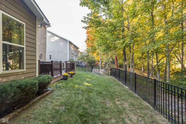 725 Bracknell Drive, Avon, IN 46123