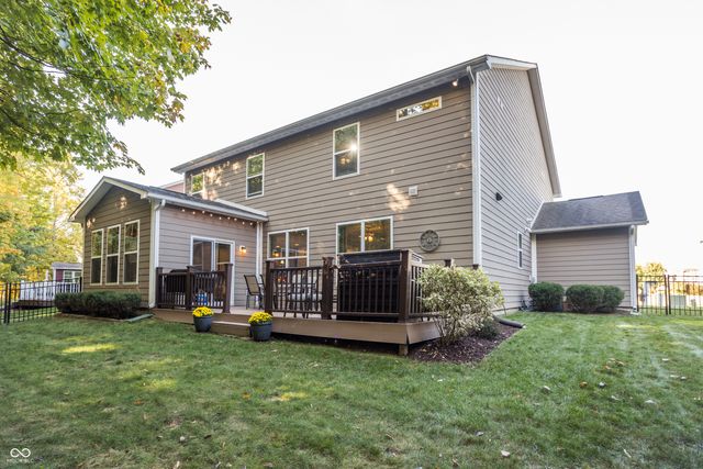 725 Bracknell Drive, Avon, IN 46123