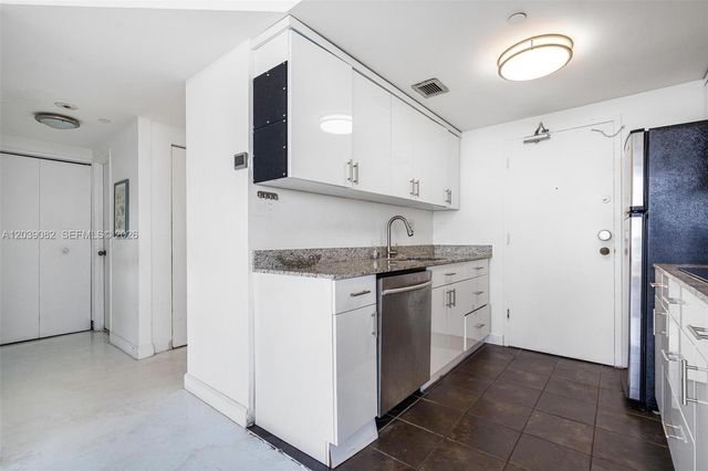 1720 Harrison Street 16A, Hollywood, FL 33020