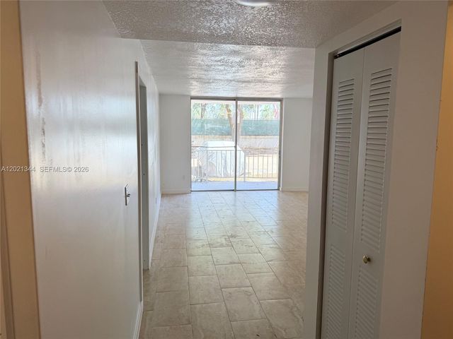 482 NW 165th St Rd A-103, Miami, FL 33169