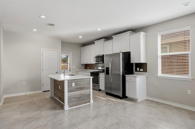 1702 Los Olivios WAY, Austin, TX 78725