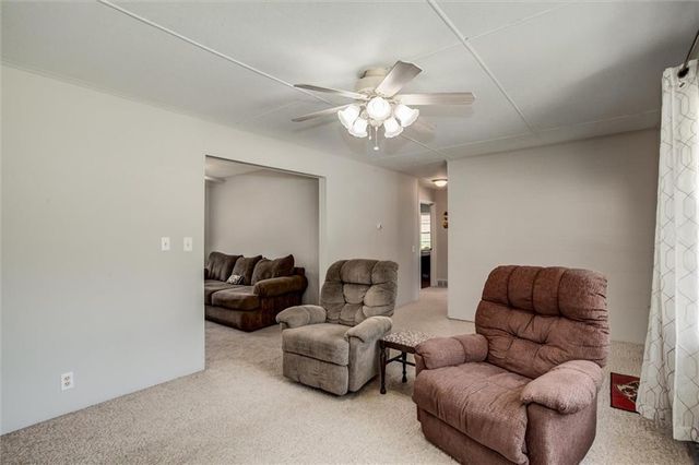 107 NE 72 nd Terrace, Gladstone, MO 64118