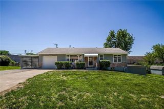 107 NE 72 nd Terrace, Gladstone, MO 64118