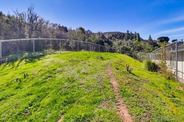 359 Galloway Valley Rd, Alpine, CA 91901