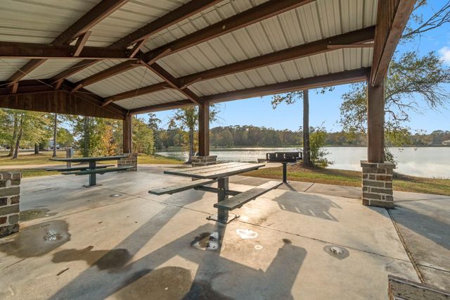 16031 Tallis Drive, Conroe, TX 77303