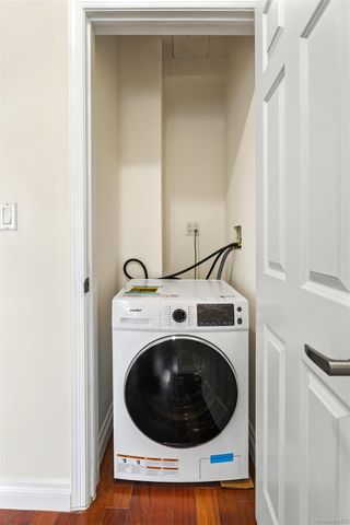 7119 162nd Street 2I, Fresh Meadows, NY 11365