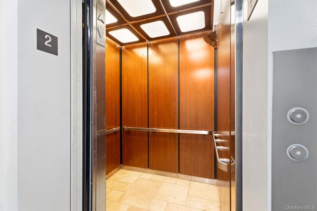 7119 162nd Street 2I, Fresh Meadows, NY 11365