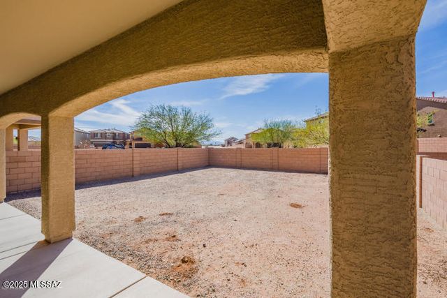 7992 S Dolphin Way, Tucson, AZ 85756