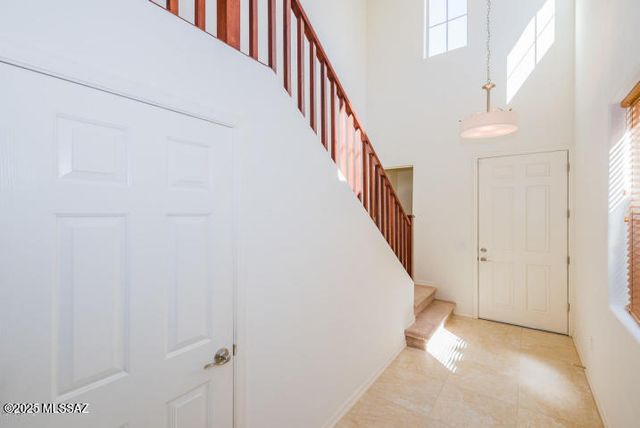 7992 S Dolphin Way, Tucson, AZ 85756