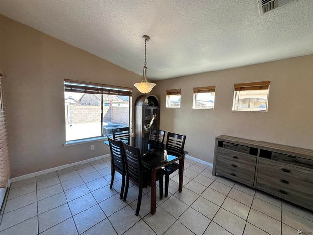 11626 E 35 St, Yuma, AZ 85367