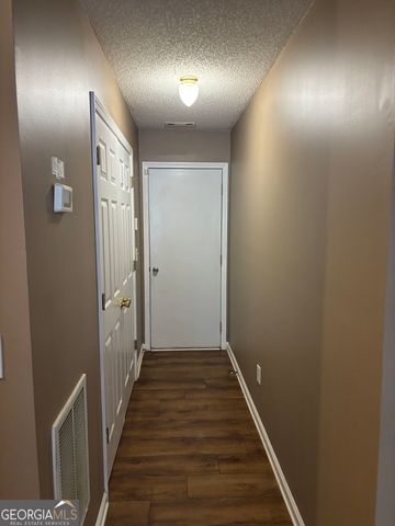 11943 Spring Lake Way, Fayetteville, GA 30215