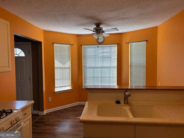 11943 Spring Lake Way, Fayetteville, GA 30215