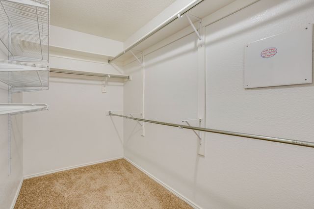 400 Bretts Way, Burleson, TX 76028